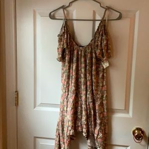 Cold shoulder tunic top with floral pattern